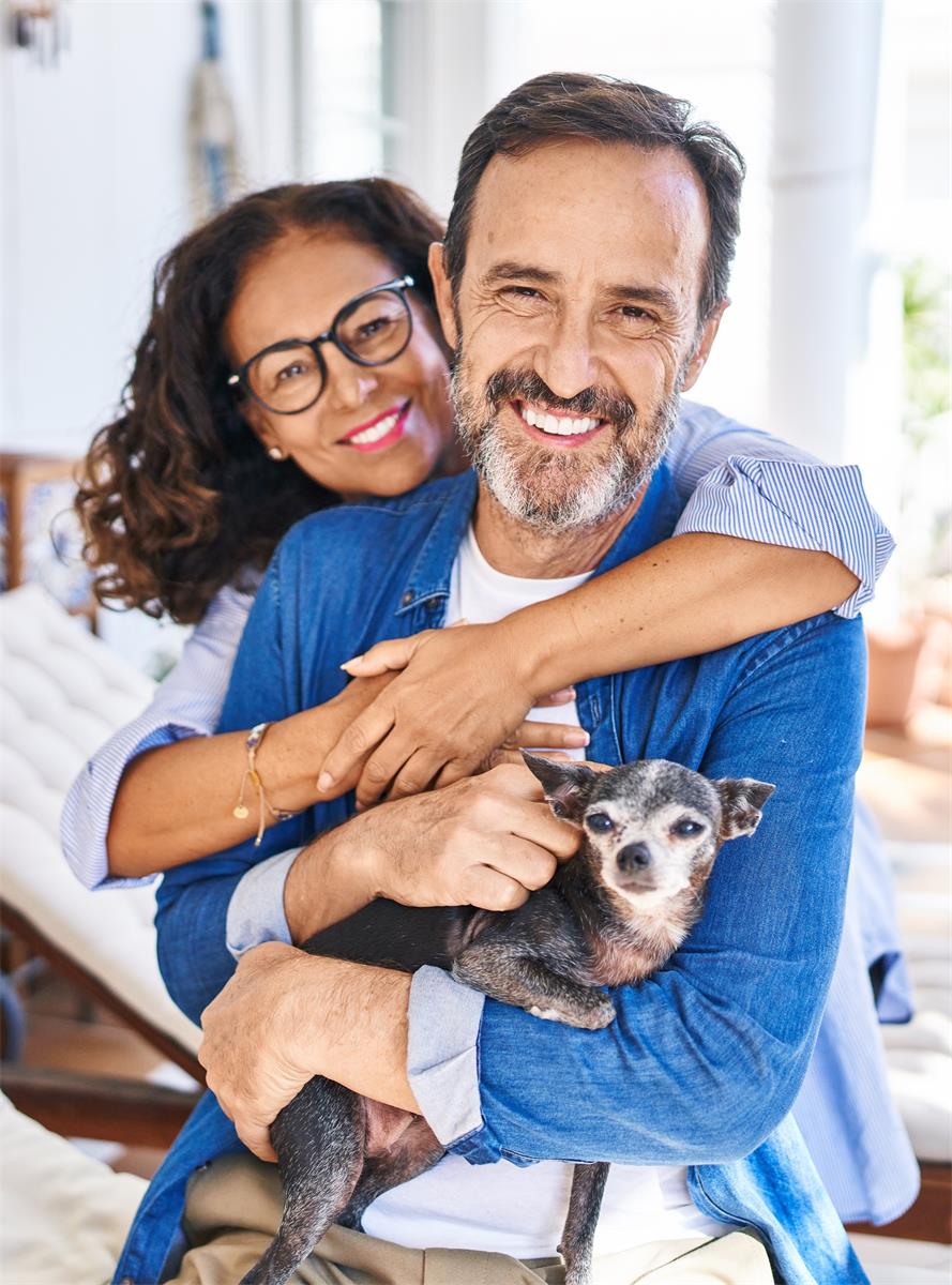 Senior Chihuahua and her family